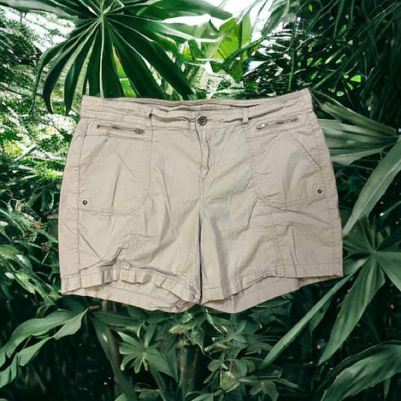 Style & Co. Woman Tan Shorts - Picture 11 of 11